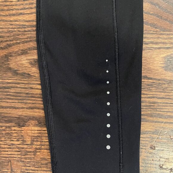 Lululemon Fast and Free High Rise Tight in Black, 25", Size 4 - Picture 4 of 10